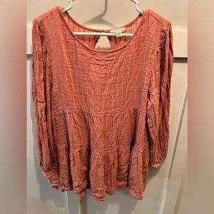 AE shirt with cutout back Size L